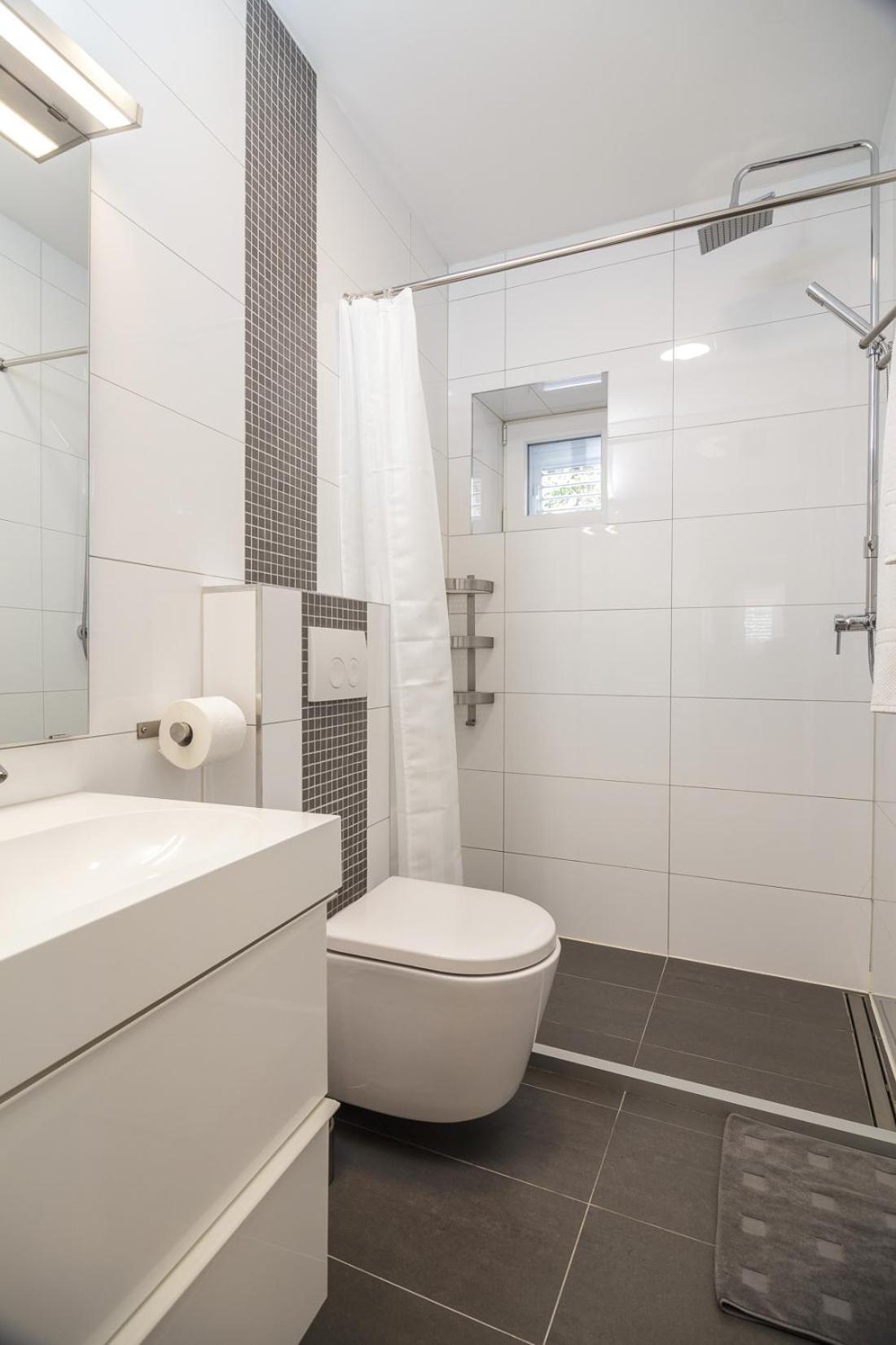 Holiday Home Aspalathos - With Free Parking, Near The Beach, A Few Minutes' Walking Distance To The Unesco Palace Сплит Екстериор снимка