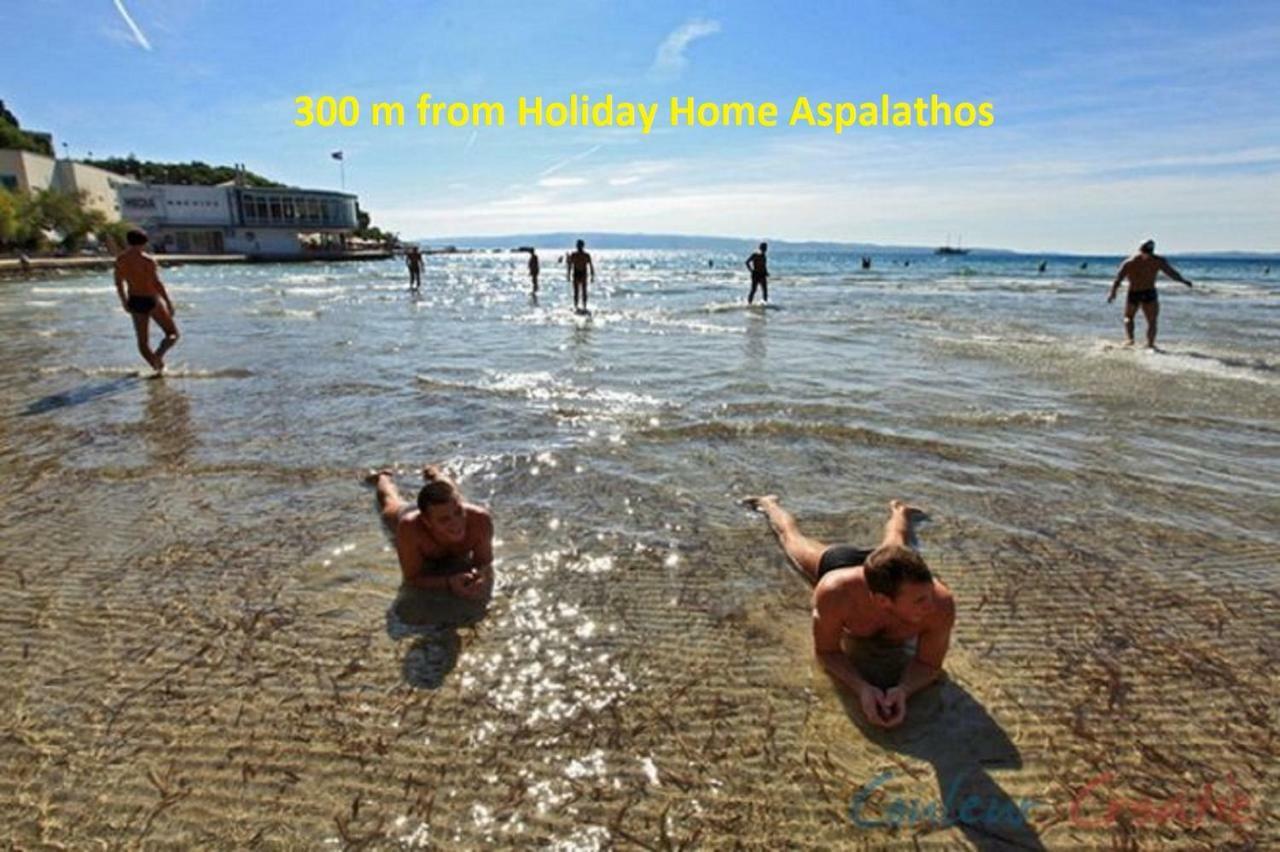 Holiday Home Aspalathos - With Free Parking, Near The Beach, A Few Minutes' Walking Distance To The Unesco Palace Сплит Екстериор снимка